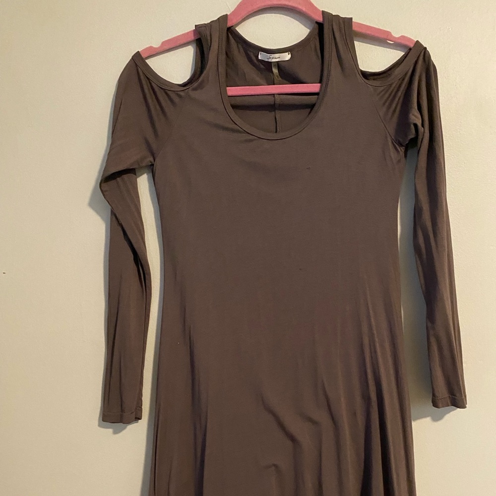 Brown shoulder cutout dress size medium